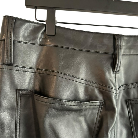 New! Madewell The Perfect Vintage Straight Jean: Faux Leather Edition - Picture 6 of 9